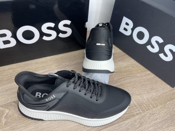 BOSS