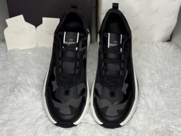 IMG_9232 VALENTINO