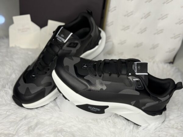 IMG_9235 VALENTINO