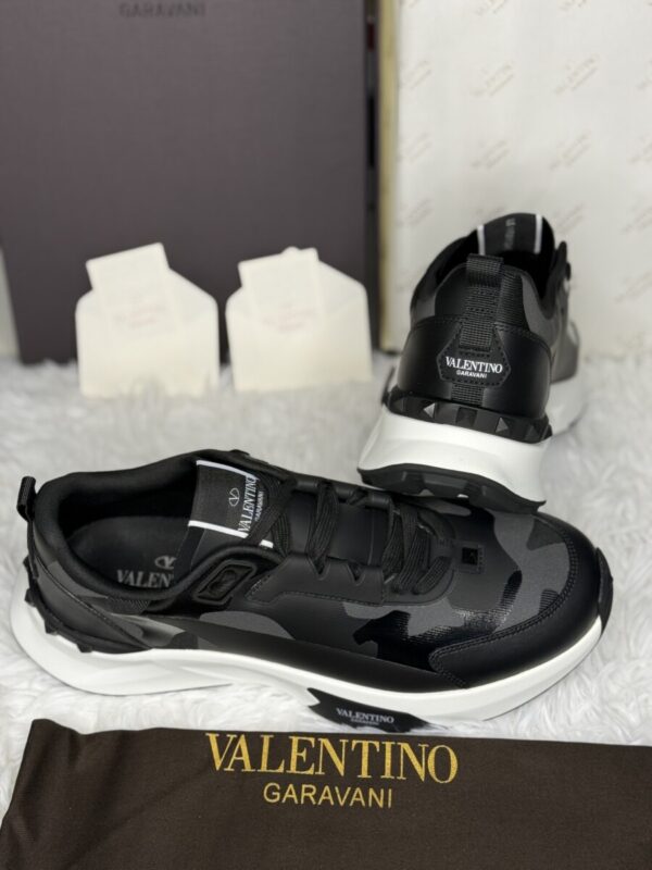 IMG_9237 VALENTINO